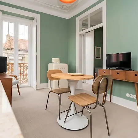 Design Flats In The Heart Of Lisbona