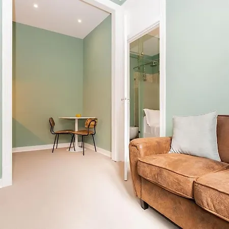 Design Flats In The Heart Of Lisbona